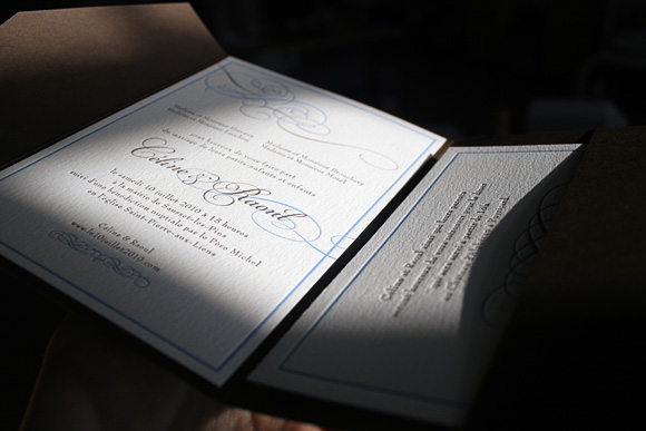 blue-white-wedding-invitations-pocketfold-folio-custom-invitations