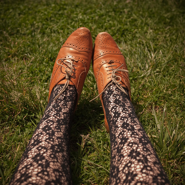 penny-loafers-patterned-tights